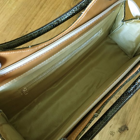 Vintage Bronze Snakeskin Classic Handbag with Contrast Stitching - Picture 5 of 7